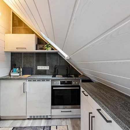 Opitz Apartment *